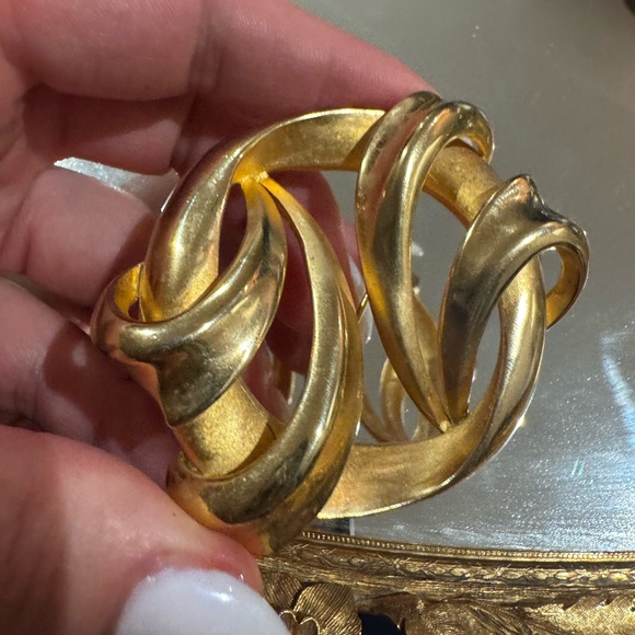 Vintage Fernando Originals gold tone abstract wreath brooch pin - Picture 12 of 13